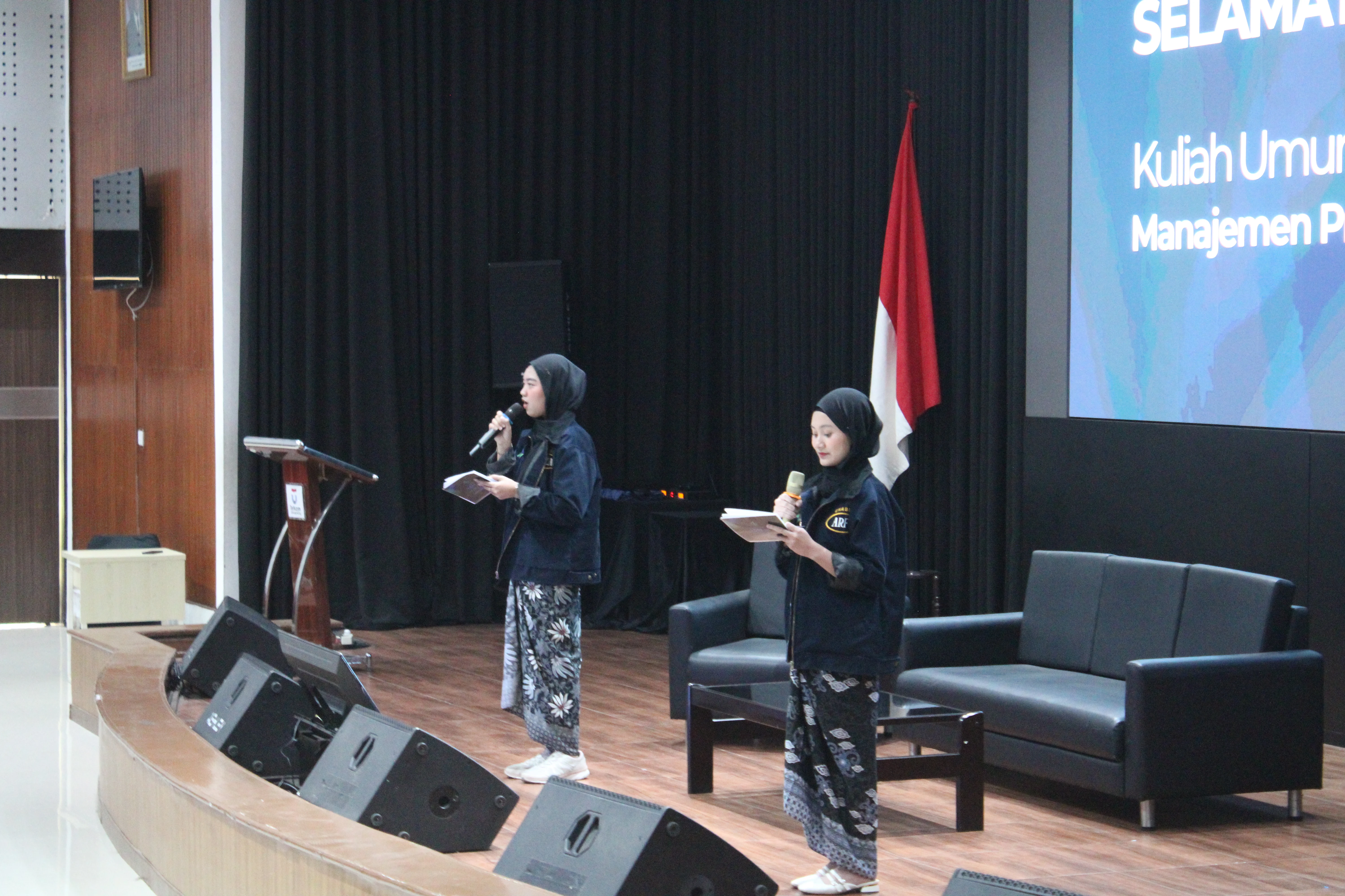 Kuliah Umum Manajemen Proyek Sistem Informasi photo 3